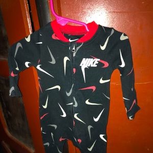 Nike onesie great condition